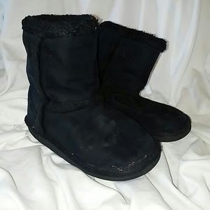 Girls boots $3 or FREE with bundle